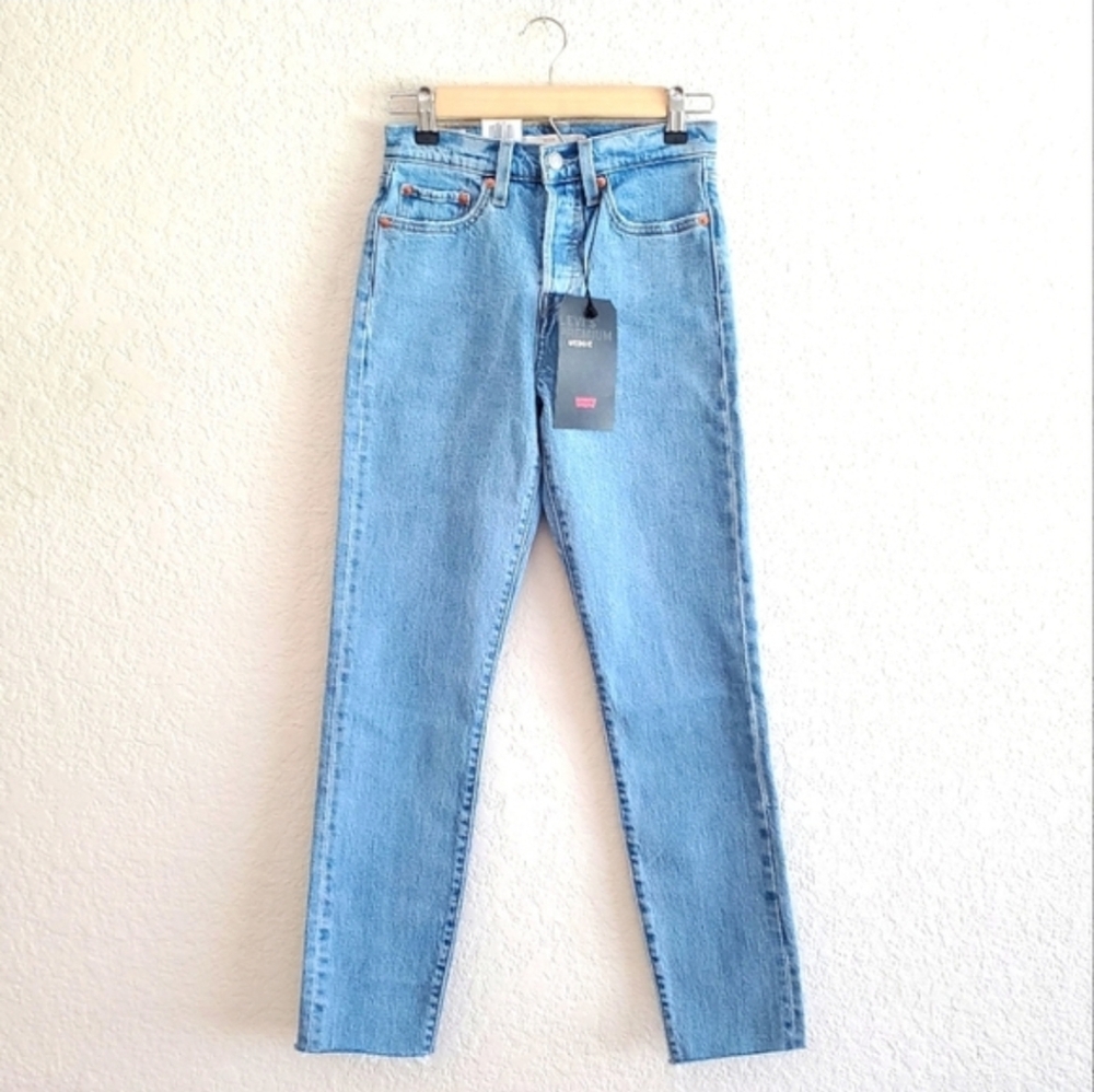 Levi's WEDGIE Premium High Rise Jeans - Picture 7 of 14